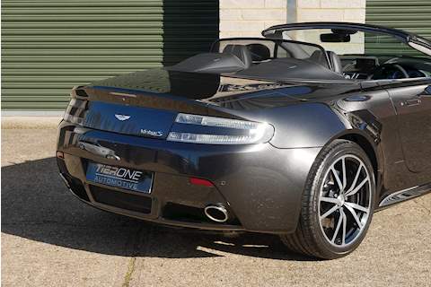 Aston Martin Vantage S SP10 Roadster - Large 38