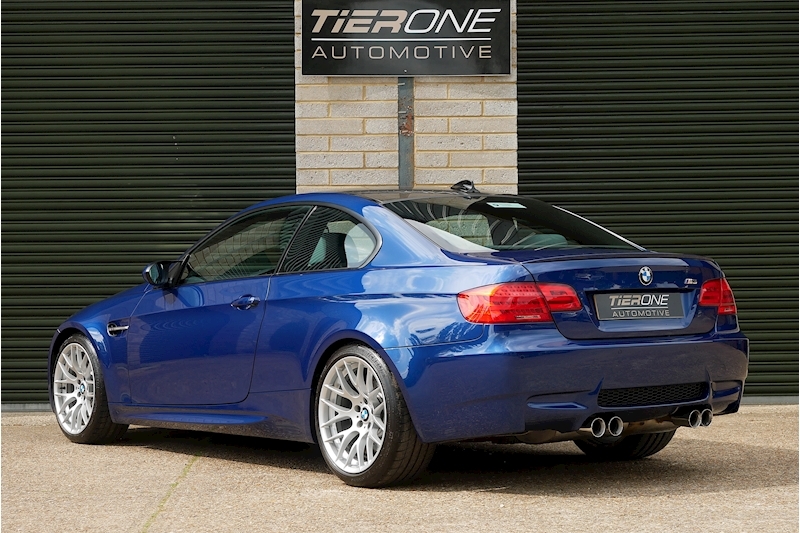 BMW M3 iV8 Competition - Large 1