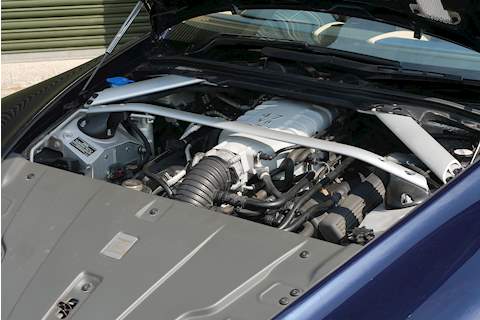 Aston Martin Vantage V8 - Large 37