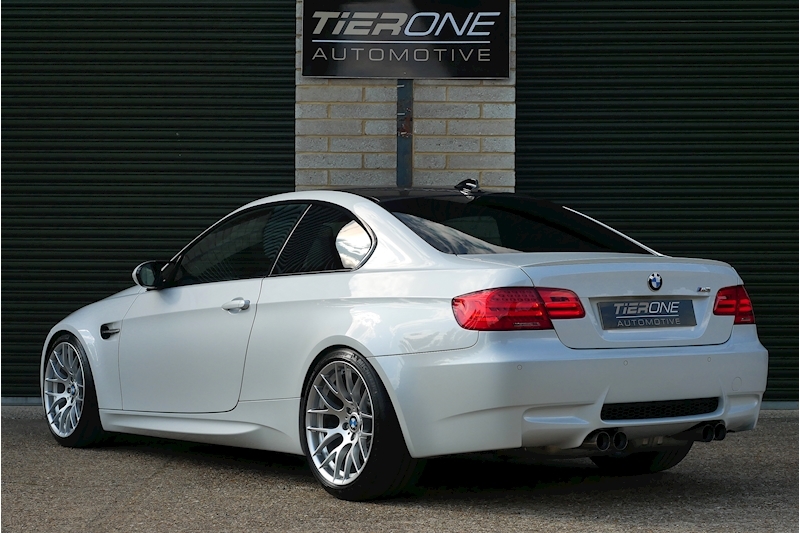 BMW M3 iV8 Competition - Large 8