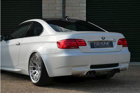 BMW M3 iV8 Competition - Large 47