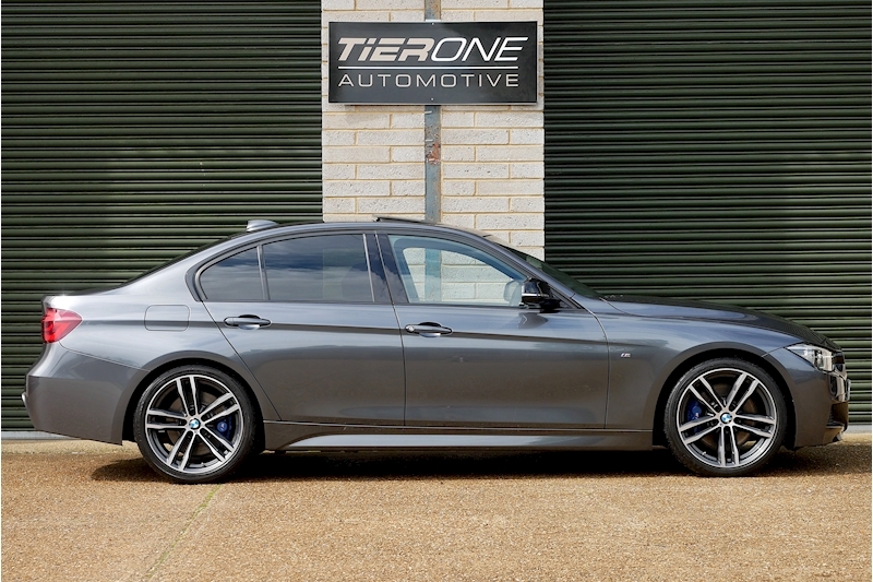 BMW 3 Series 330d M Sport Shadow Edition - Large 2