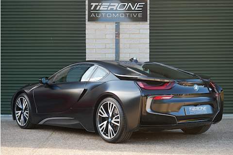 BMW i8 Protonic Frozen Black Edition - Large 8