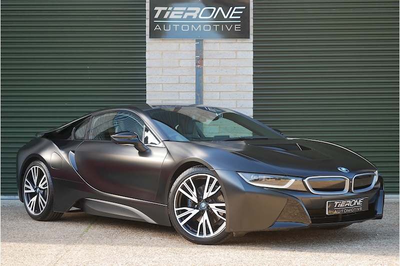 BMW i8 Protonic Frozen Black Edition - Large 7