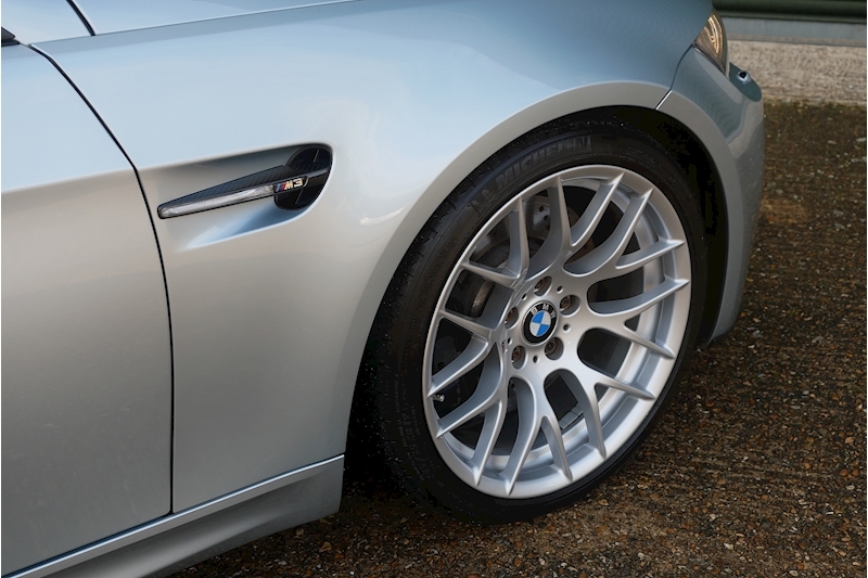 BMW M3 iV8 Competition - Large 51