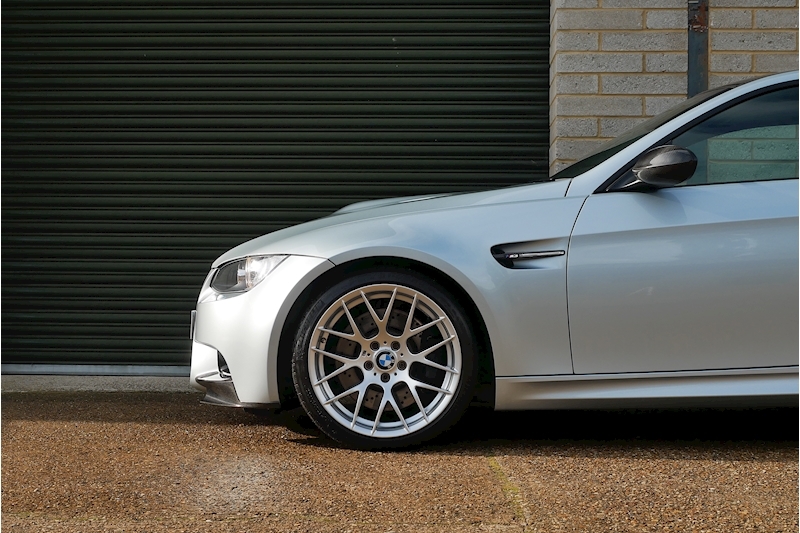 BMW M3 iV8 Competition - Large 45