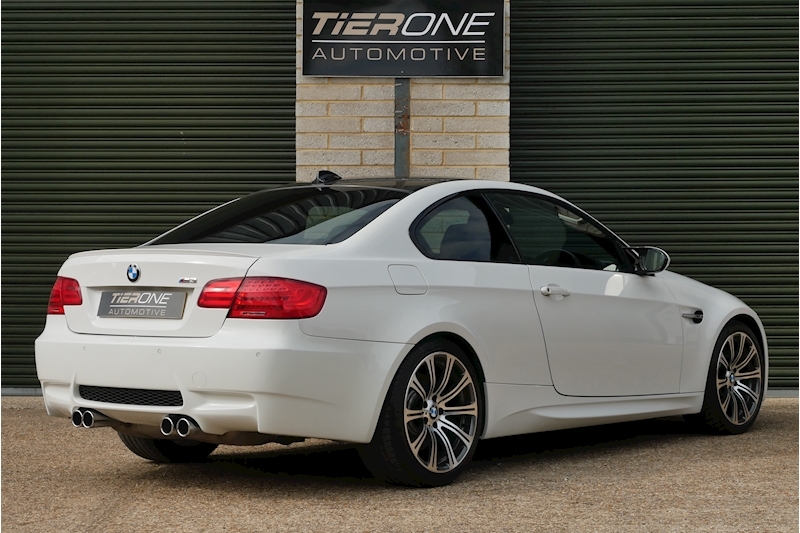 BMW M3 iV8 - Large 1