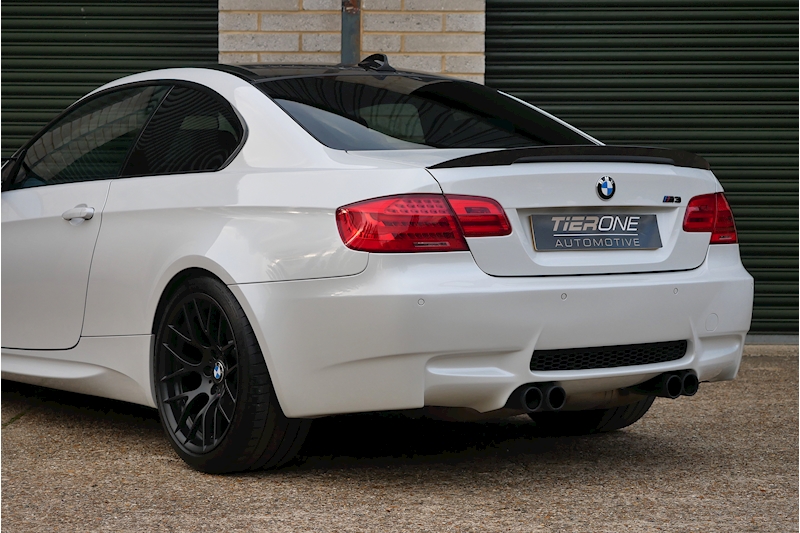 BMW M3 iV8 Competition - Large 42