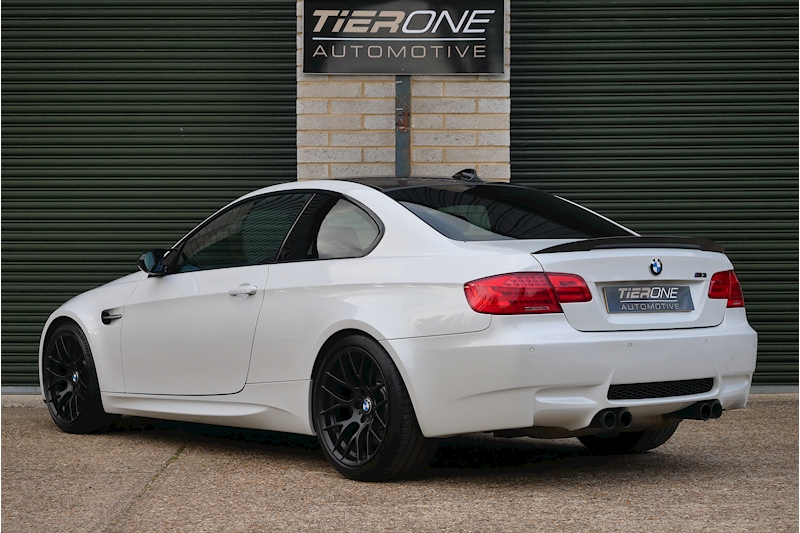 BMW M3 iV8 Competition - Large 8