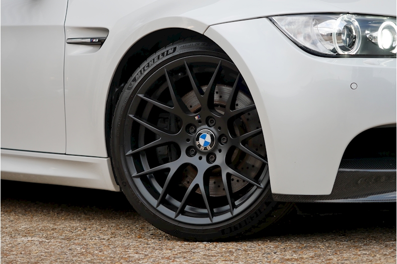 BMW M3 iV8 Competition - Large 26