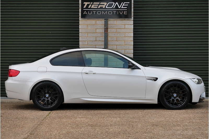 BMW M3 iV8 Competition - Large 2