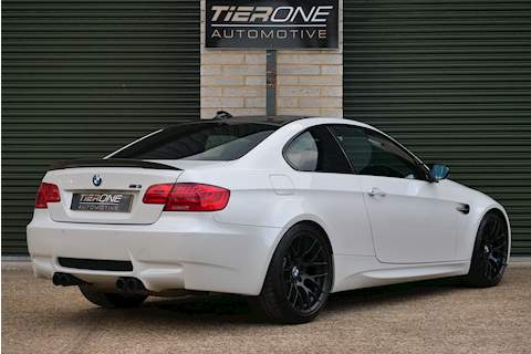 BMW M3 iV8 Competition - Large 1