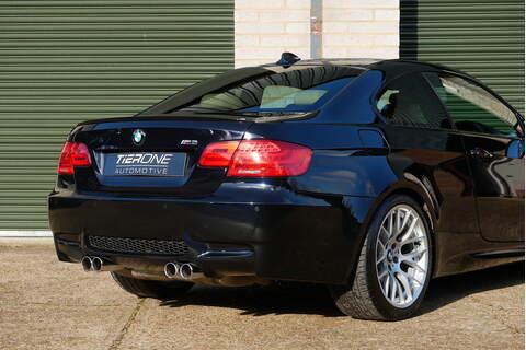 BMW M3 iV8 Competition - Large 30