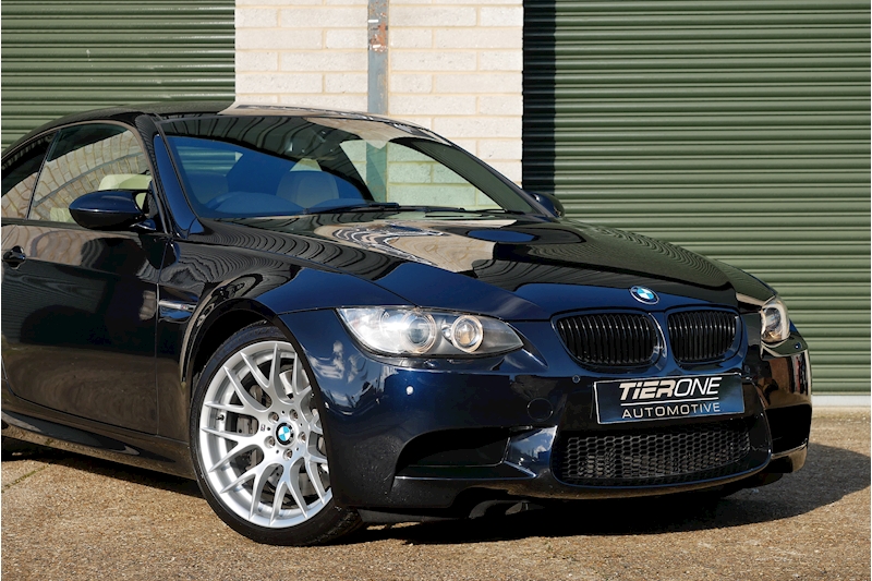BMW M3 iV8 Competition - Large 31