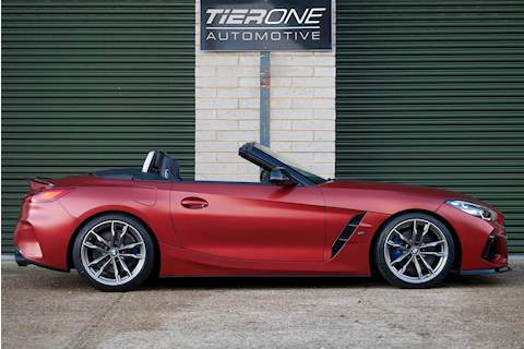 BMW Z4 M40i First Edition - Large 2