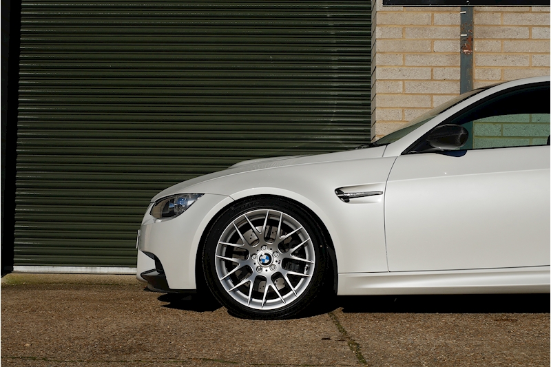 BMW M3 iV8 Competition - Large 22