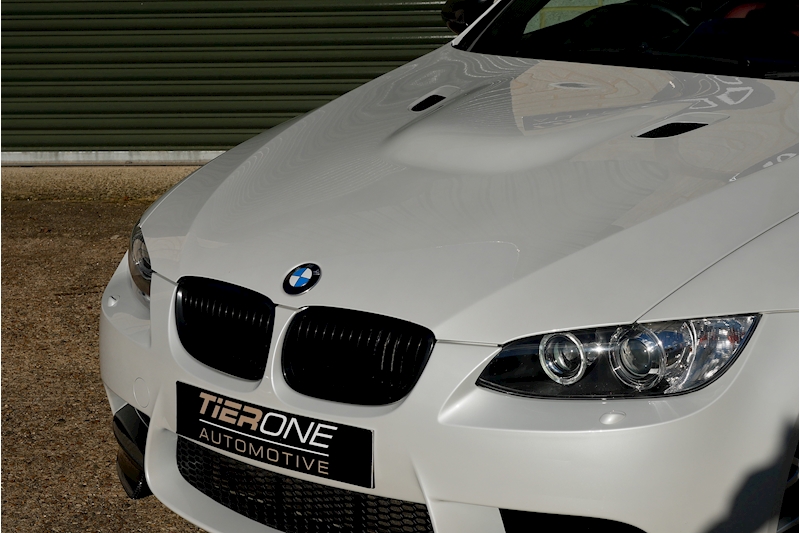 BMW M3 iV8 Competition - Large 24
