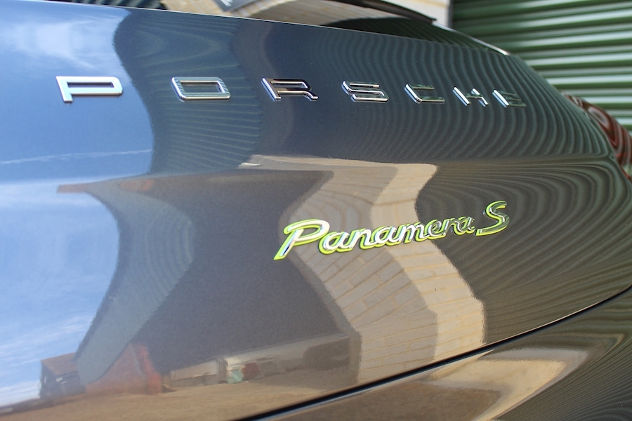 Porsche Panamera S E-Hybrid Tiptronic - Large 22