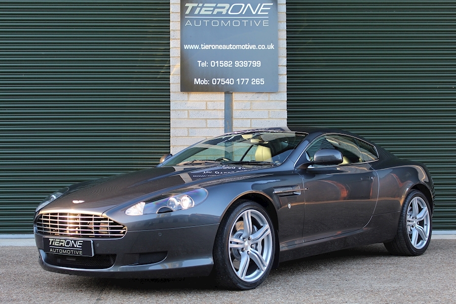 Aston Martin Db9 V12 - Large 29