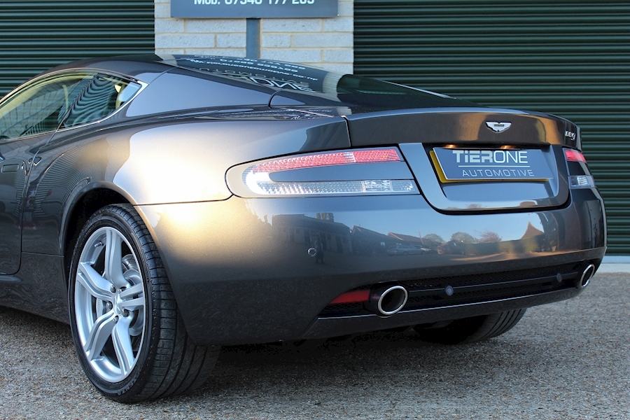 Aston Martin Db9 V12 - Large 23