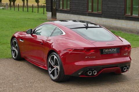 Jaguar F-Type V8 R AWD - Large 34