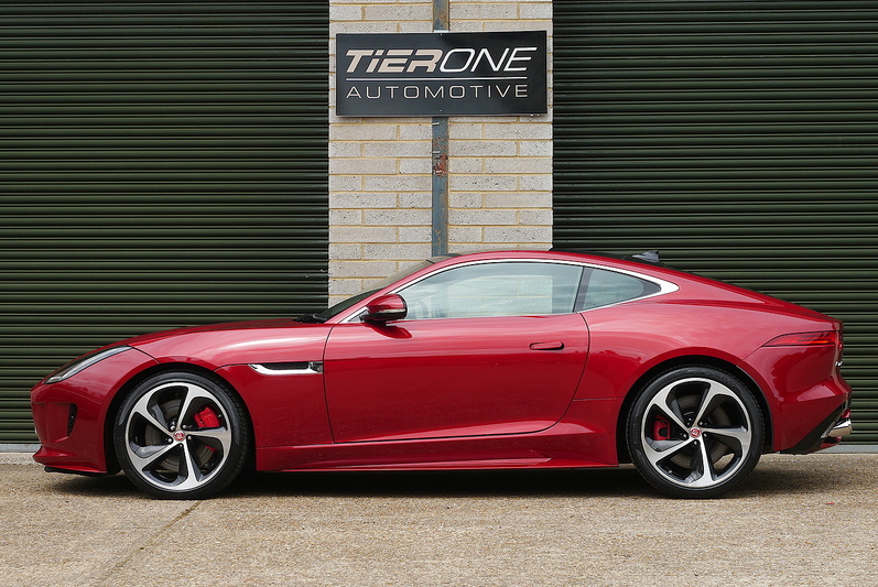 Jaguar F-Type V8 R AWD - Large 9