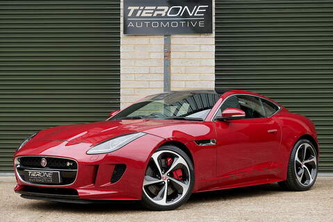 Jaguar F-Type V8 R AWD - Large 0