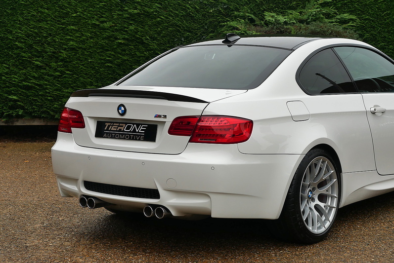 BMW M3 iV8 Competition - Large 38