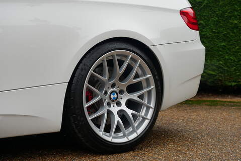 BMW M3 iV8 Competition - Large 44