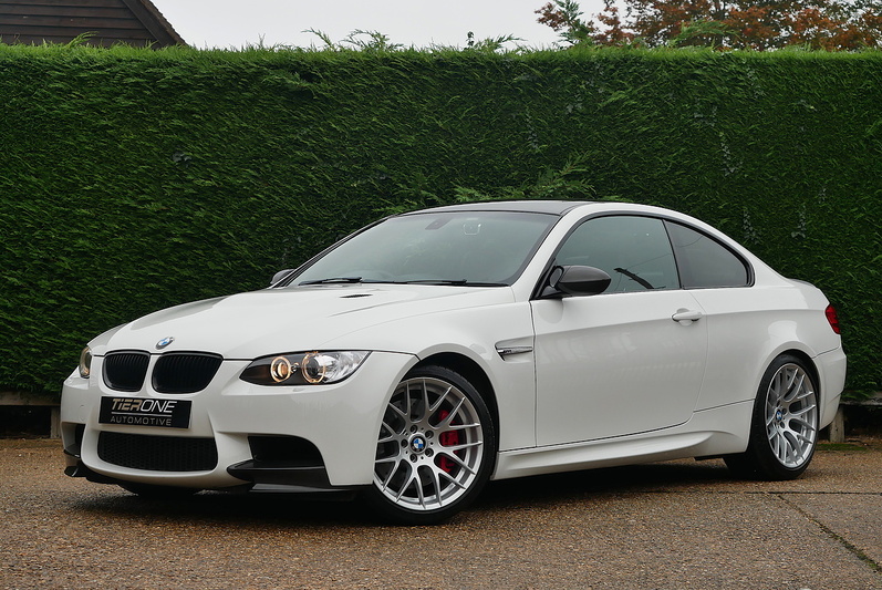 BMW M3 iV8 Competition - Large 0