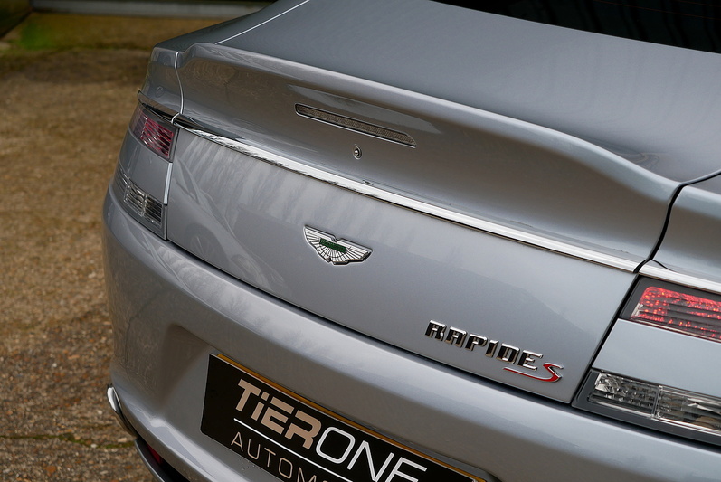 Aston Martin Rapide S V12 S - Large 27