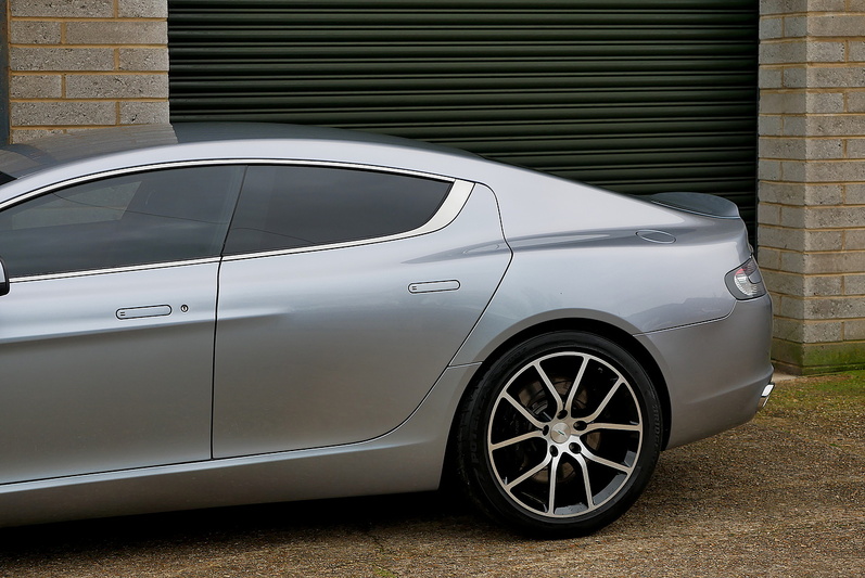 Aston Martin Rapide S V12 S - Large 47