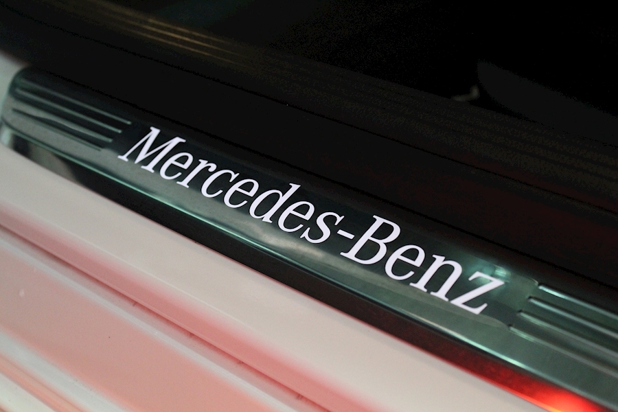 Mercedes-Benz C Class C250d AMG LINE PREMIUM PLUS 4MATIC - Large 29