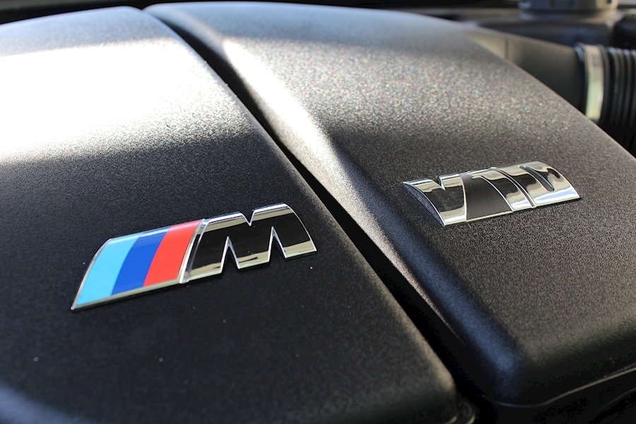 BMW 5 Series M5 TOURING - Large 39