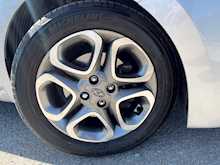 HYUNDAI I20 1.0T-GDI PREMIUM NAV 5DR