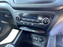HYUNDAI I20 1.0T-GDI PREMIUM NAV 5DR