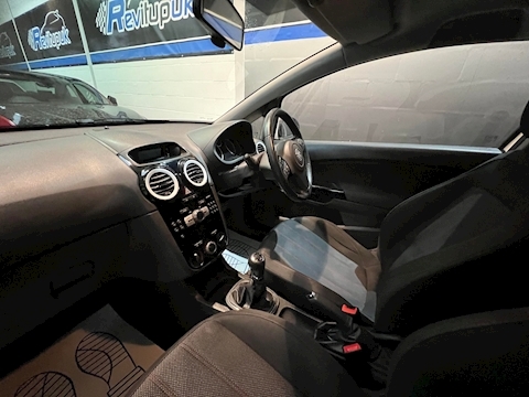 1.2 16V Limited Edition Hatchback 3dr Petrol Manual (A/C) (124 g/km, 84 bhp)