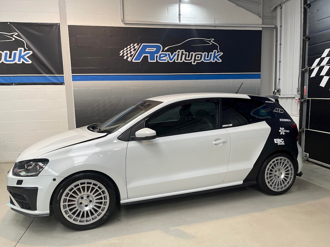 VOLKSWAGEN POLO volkswagen-polo-v-6r-2-hand-kw-bbs-tuning-sidney