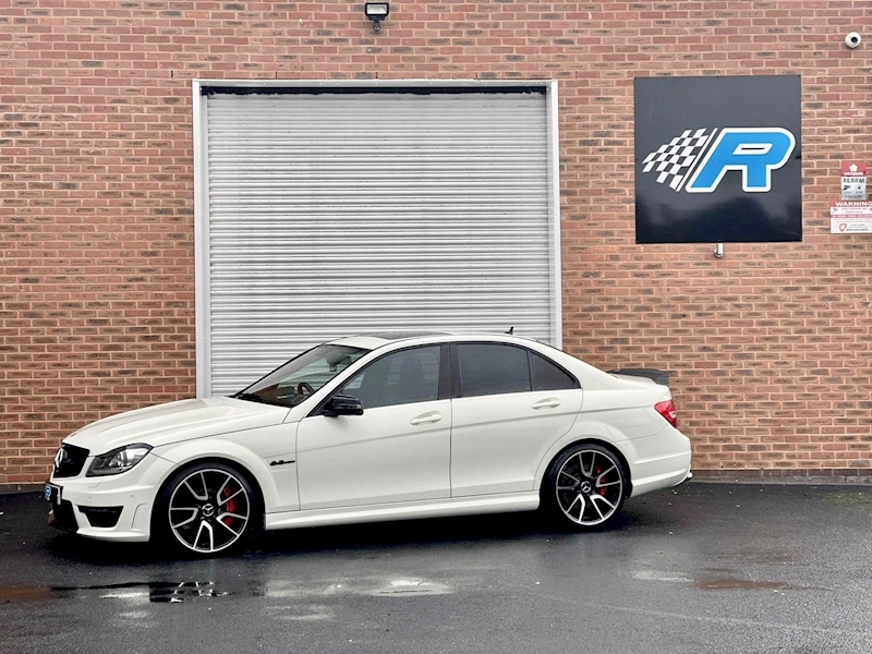 6.3 C63 V8 AMG Edition 125 Saloon 4dr Petrol SpdS MCT Euro 5 (457 ps)