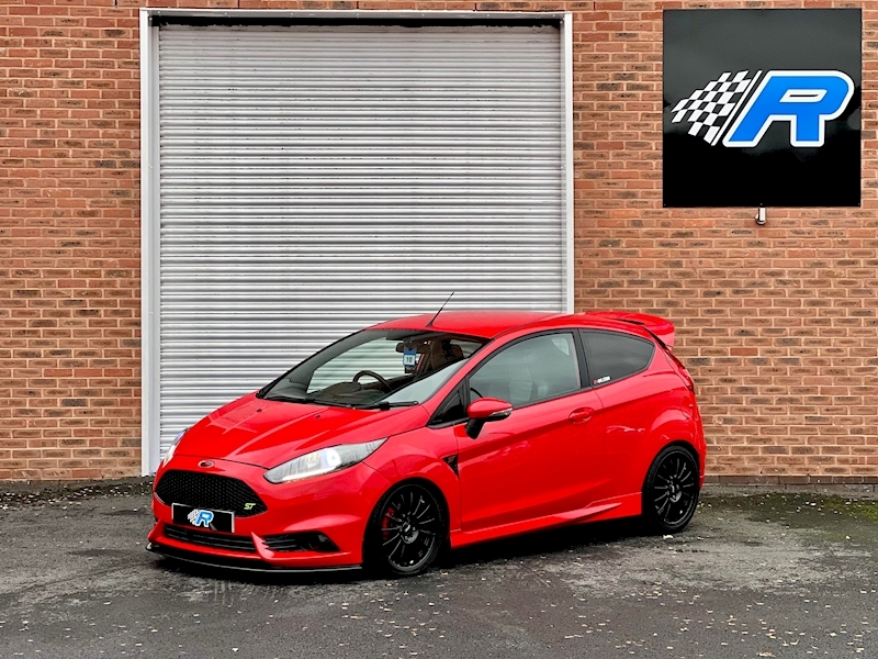 St Hatchback 2.0 Manual Petrol