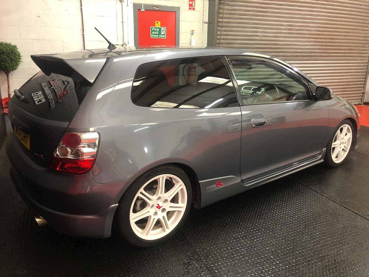 Honda civic 2004 hatchback