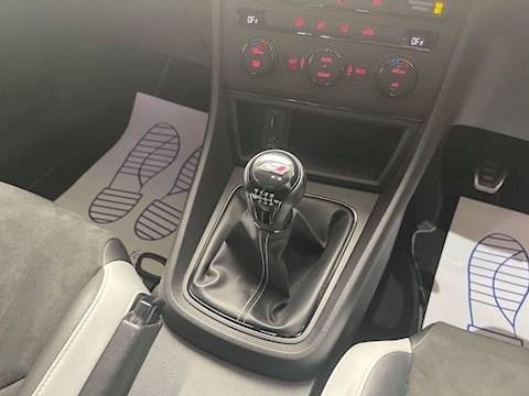 Leon Tsi Cupra Hatchback 2.0 Manual Petrol