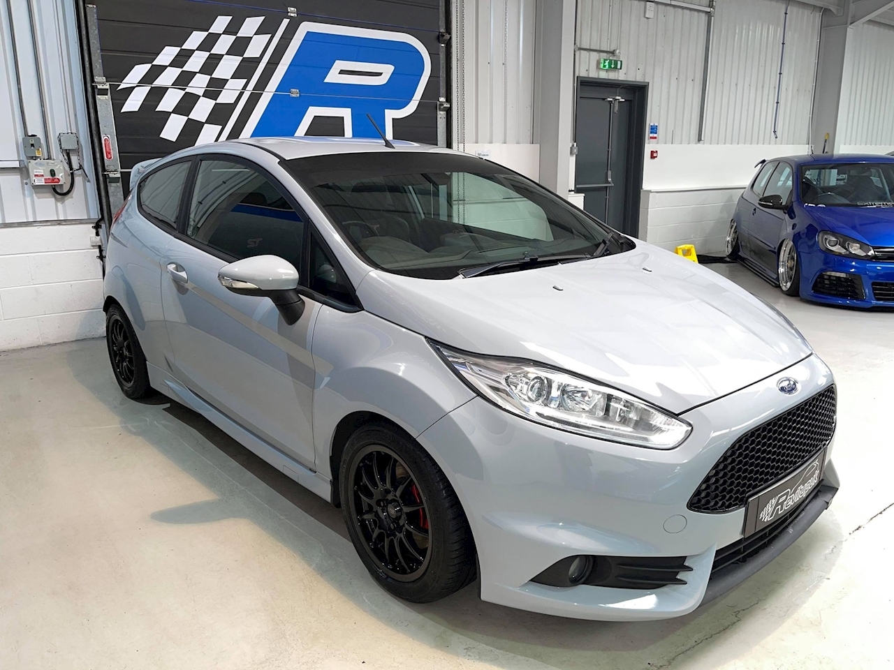 Used 2017 Ford FIESTA ST200 HATCHBACK HATCHBACK 1598 MANUAL PETROL For ...