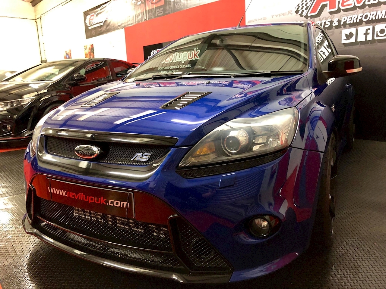 Reserved. Ford Focus Rs Hatchback 2.5 Manual Petrol