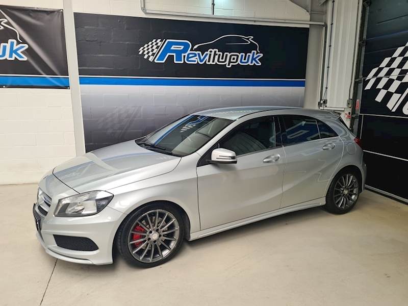 2.1 A220 CDI AMG Sport Hatchback 5dr Diesel 7G-DCT (115 g/km, 170 bhp)
