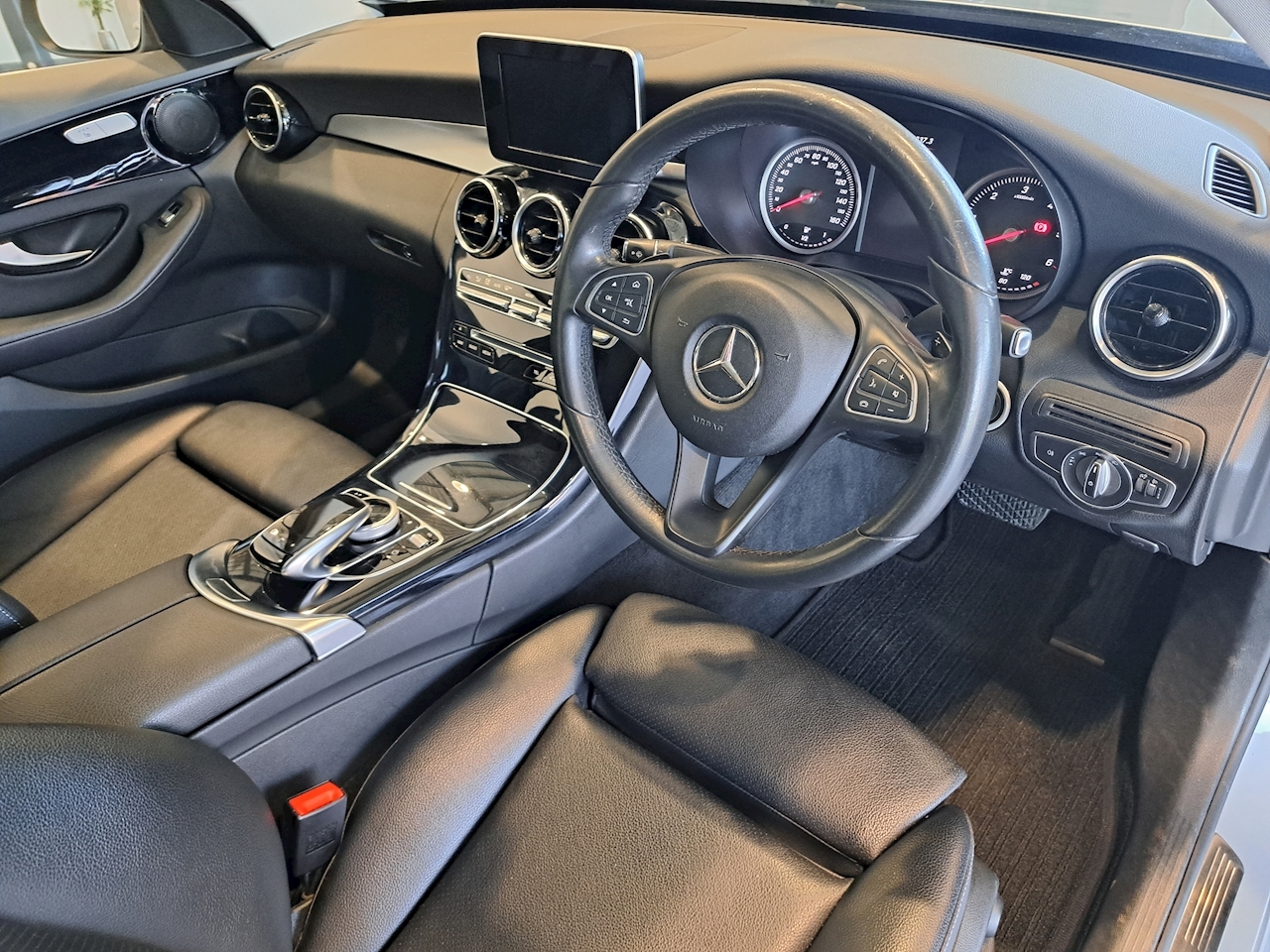 Used 2017 Mercedes-Benz C Class C220d SE Executive Edition For Sale in ...