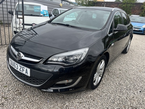 Vauxhall 1.7 CDTi ecoFLEX SRi Sports Tourer 5dr Diesel Manual Euro 5 (130 ps)