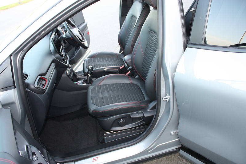 Ford Puma 1.0T EcoBoost MHEV ST-Line X - U248