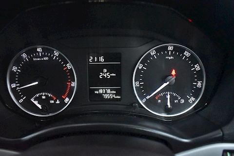 1.4 TSI SE Hatchback 5dr Petrol Manual (148 g/km, 122 bhp)