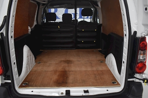 1.6 BlueHDi SE L1 Panel Van 5dr Diesel Manual SWB (112 g/km, 97.64 bhp)